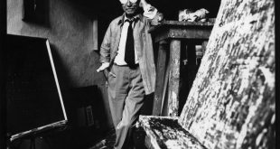 Ritratto di Lucio Fontana nel suo studio, 1965 circa